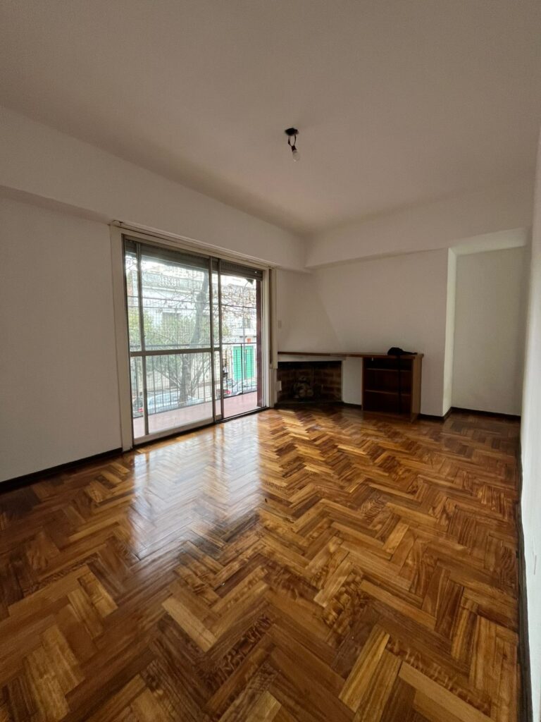 Emilio Mitre 1476 RL Prop