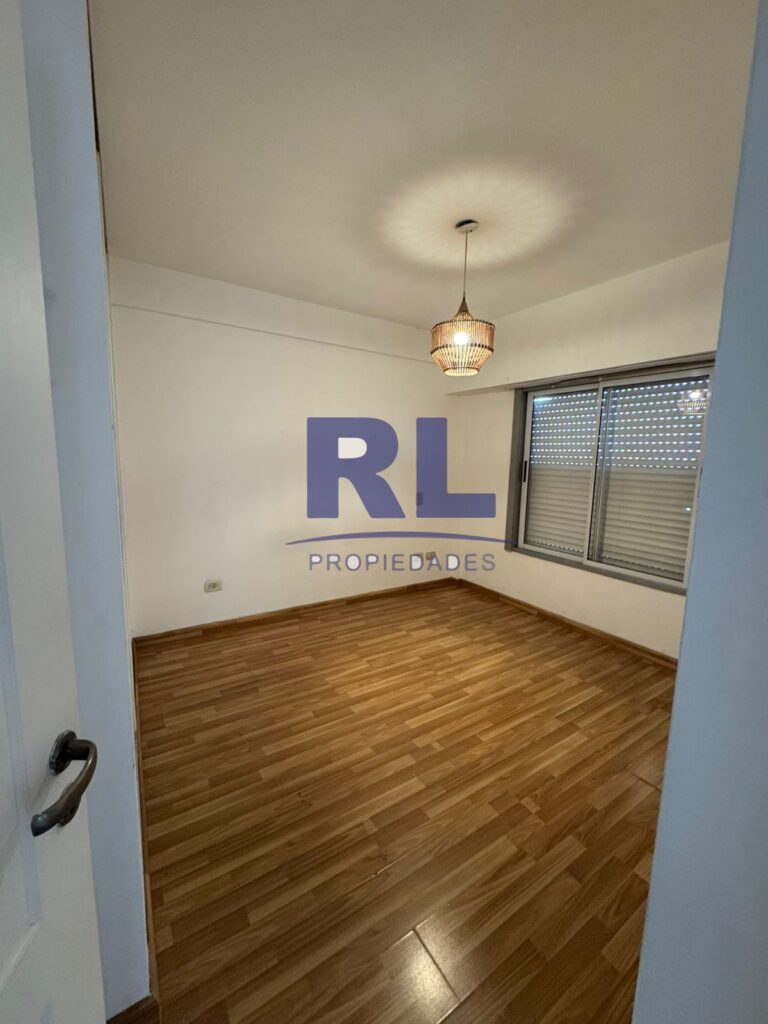 Pilar 1662 RL Prop