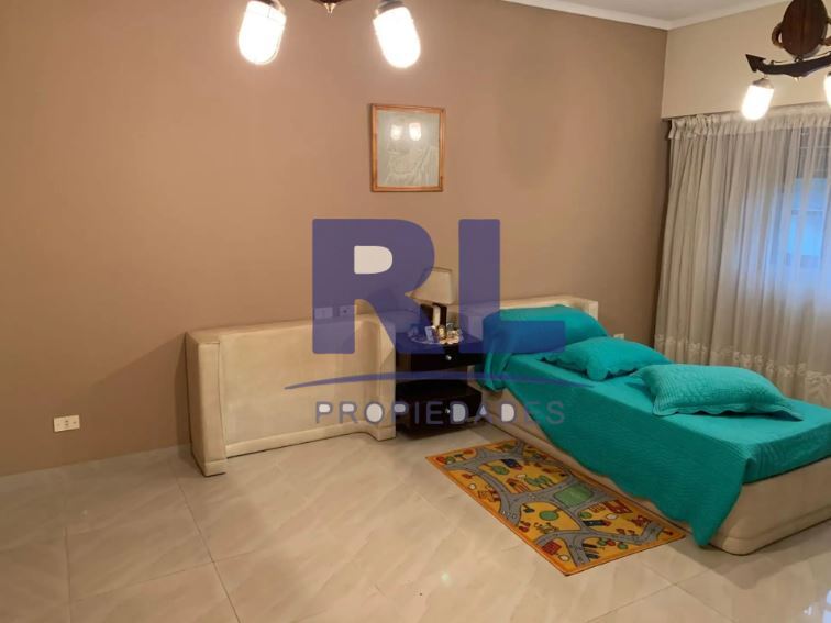 Zuviria 4926 RL Prop