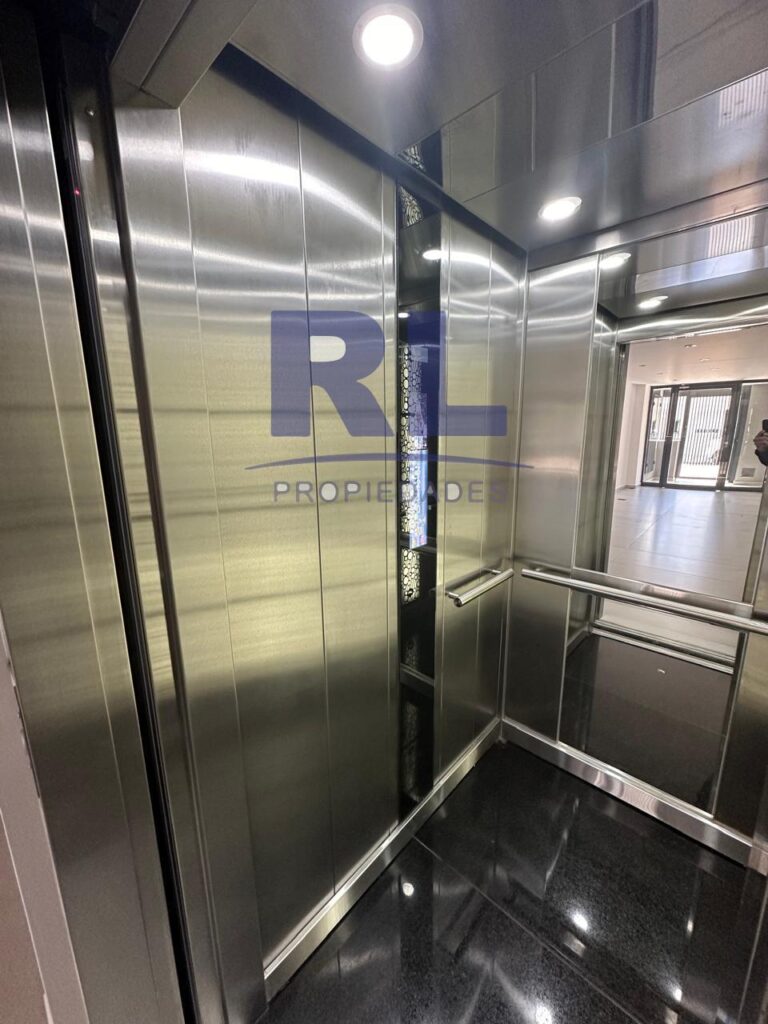 Pizarro 5800 RL Prop