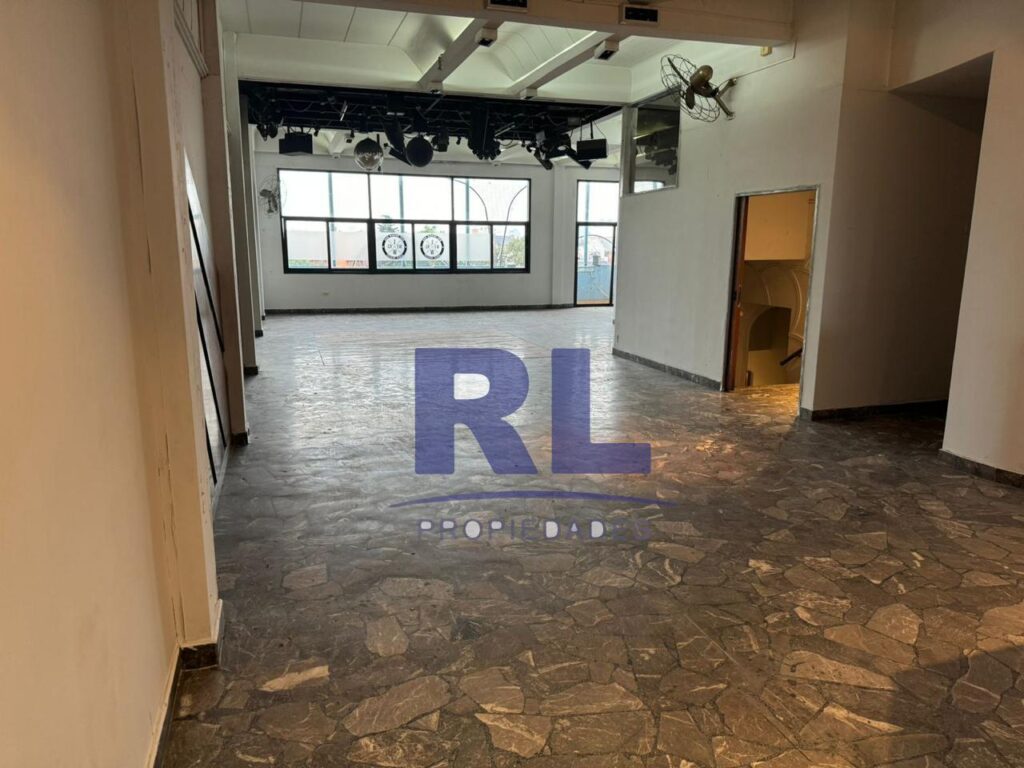 Av Gral Paz 12617 RL Prop